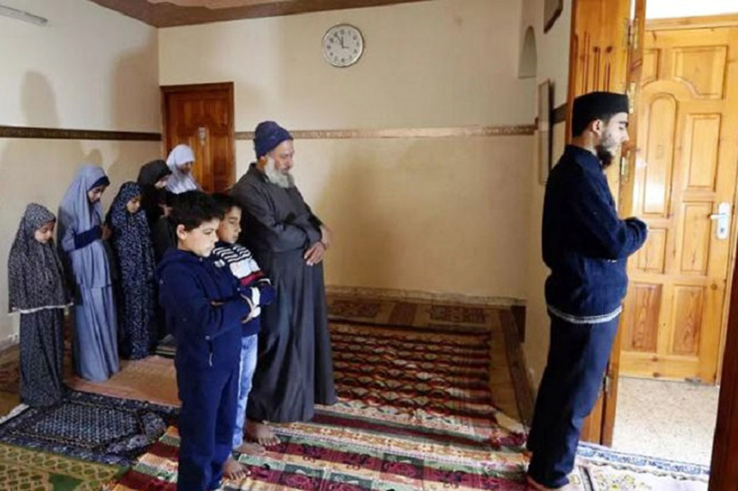 Jadi Imam Shalat Tarawih Di Rumah Berikut Ini Panduannya Muslim Obsession