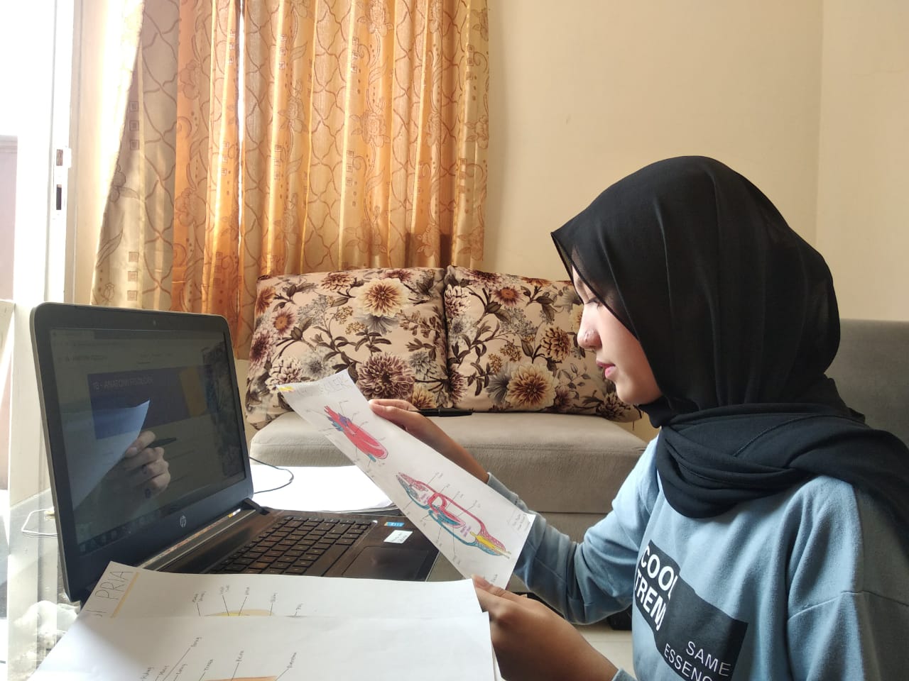 Pengaruh Online Class Terhadap Psikologis Mahasiswa Baru | Muslim Obsession